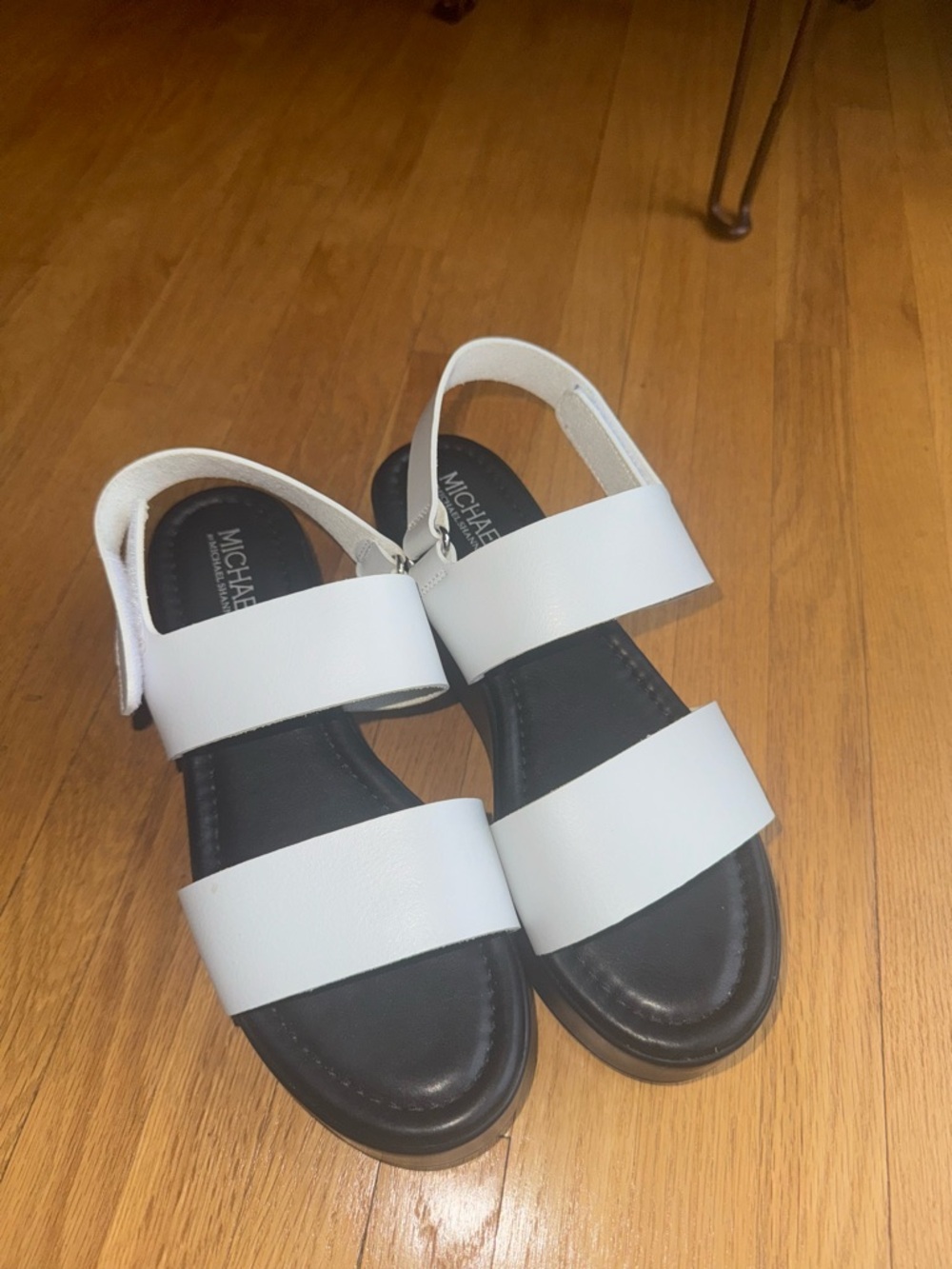 Women’s White Sandals size 7.5